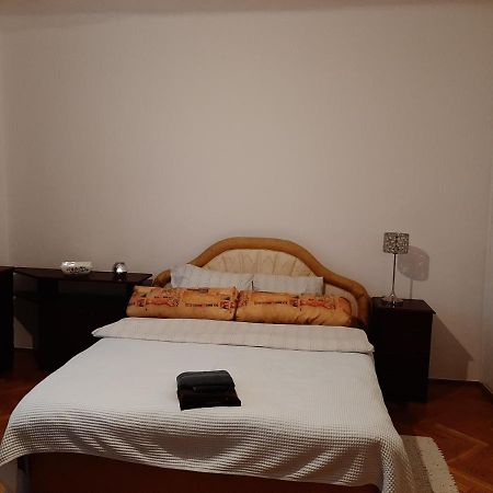 Rooms In Centrum Варшава Екстериор снимка