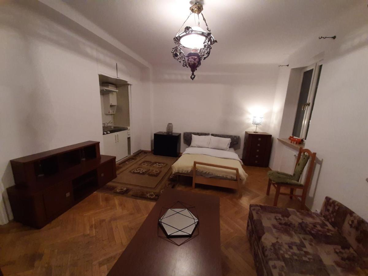 Rooms In Centrum Варшава Екстериор снимка